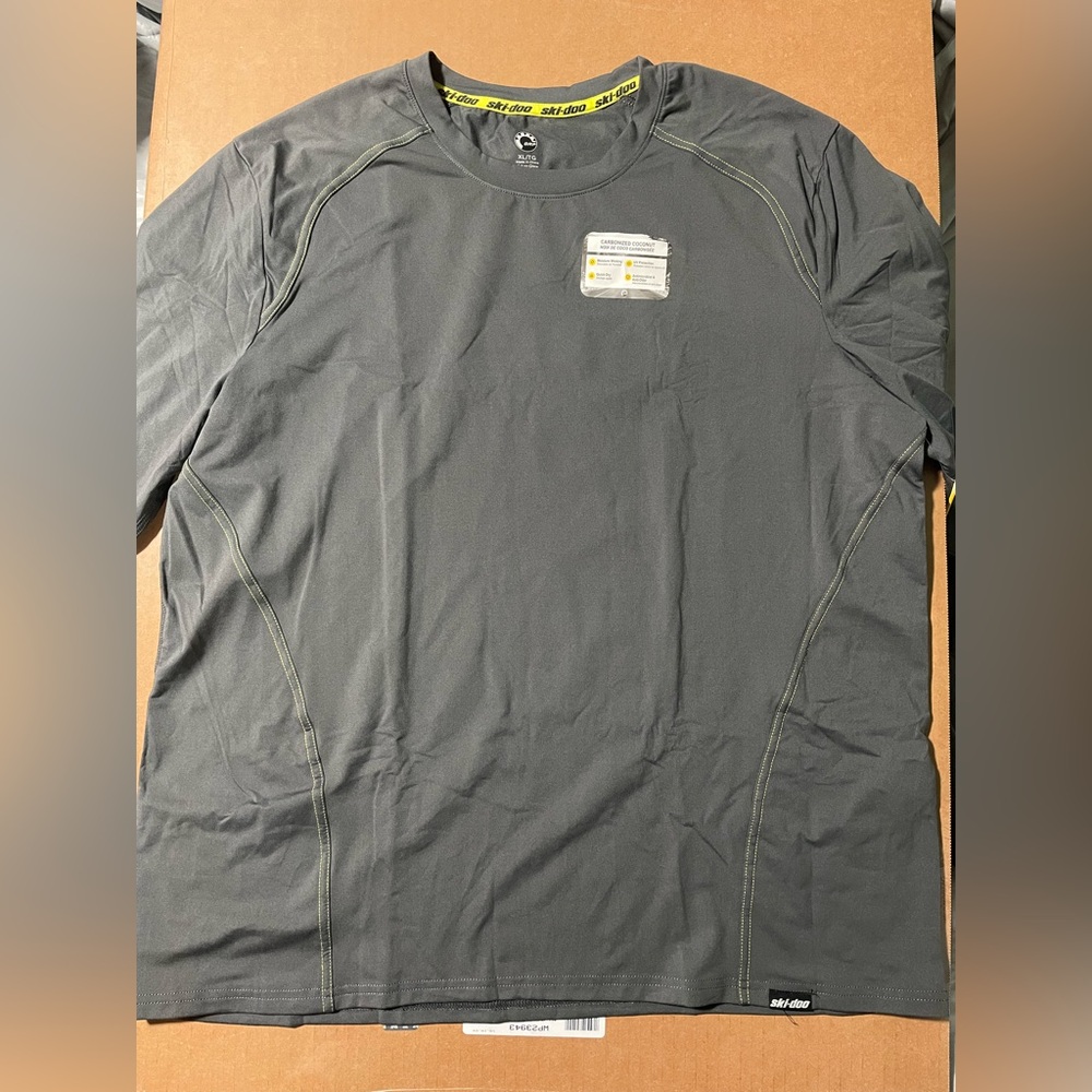 Gray‎ Long Sleeve Crew Neck Shirt